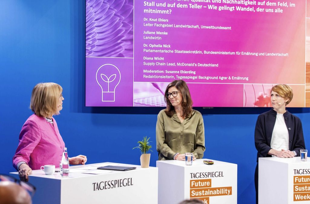 Diana Wicht (ganz rechts), McDonald's Supply Chain Lead, auf der der Future Sustainability Week .